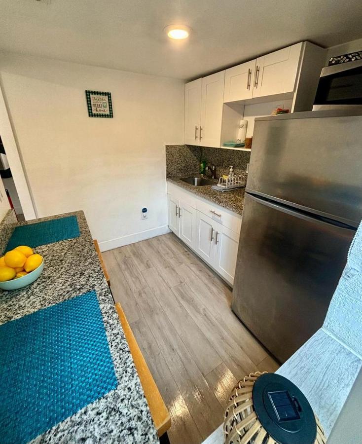 Nice 2 Twin Bedroom - Best Central Location In Miami - Luggage Storage, Parking And Laundry For Free!!!! Exteriör bild